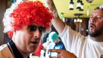 22worldcup-england-beer-4-superJumbo