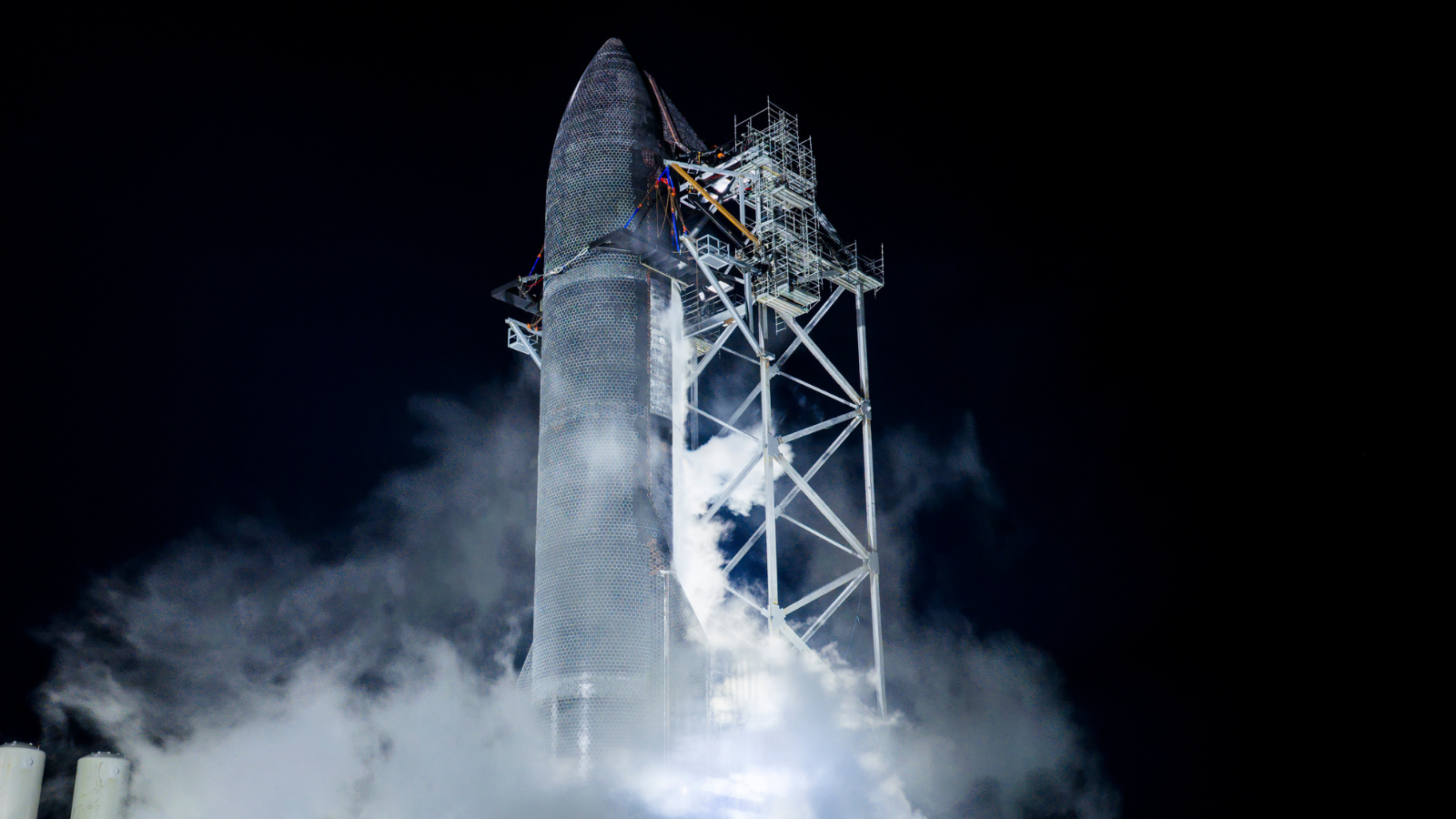 SpaceX Starship Completes First Mars Cargo Mission