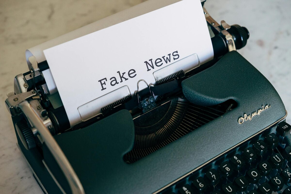 Thiel-Inspired Advice for Beginner Journalists in the AI Age