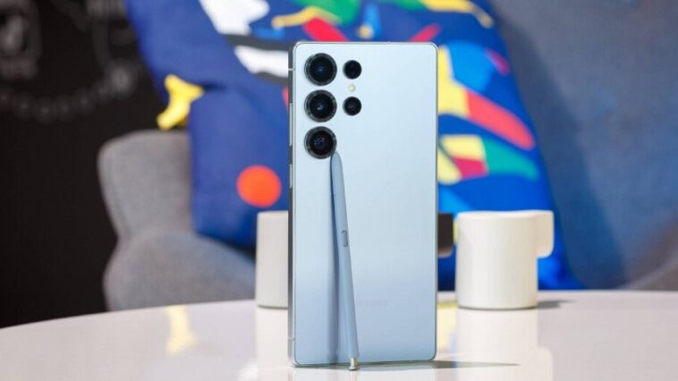 Samsung Galaxy S25 Ultra review - official GSMArena hero image