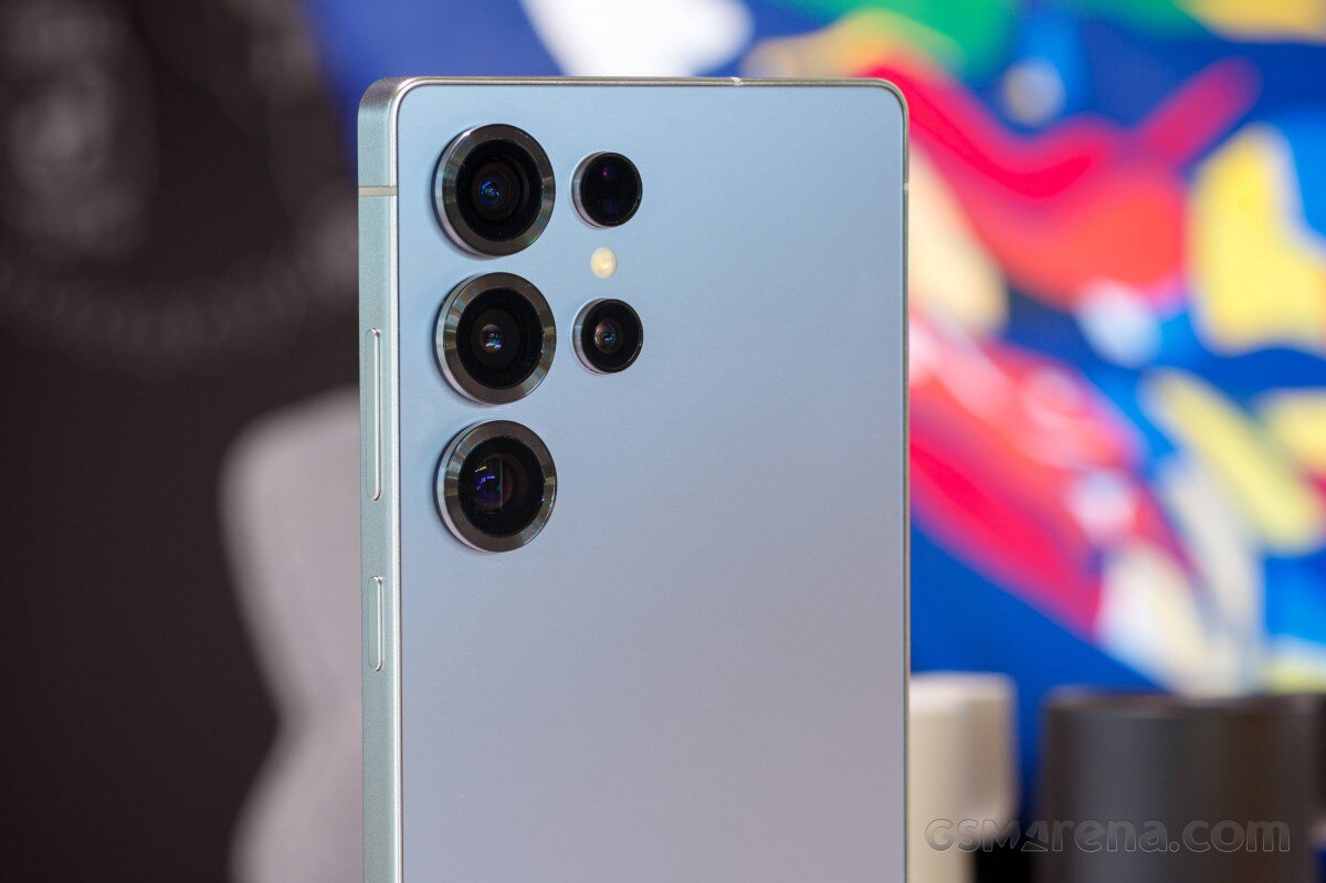 Software Experience and Ecosystem: One UI 7.1 and Galaxy AI