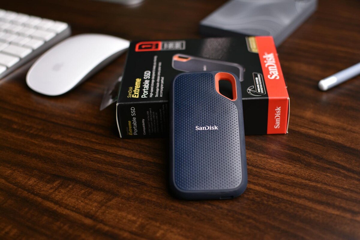 Samsung T10 Portable SSD: Blazing Fast and Built Like a Tank